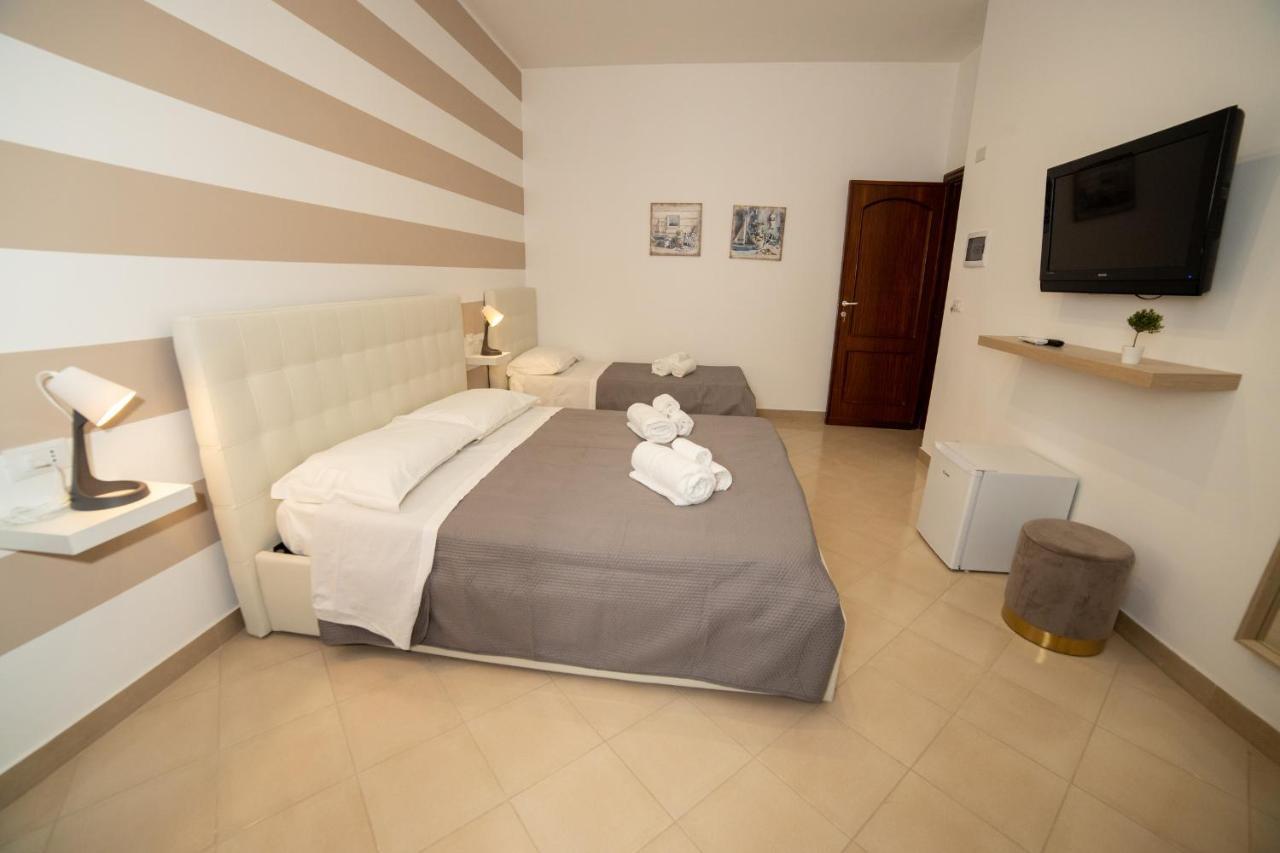 אבולה B&B Zio Luciano מראה חיצוני תמונה