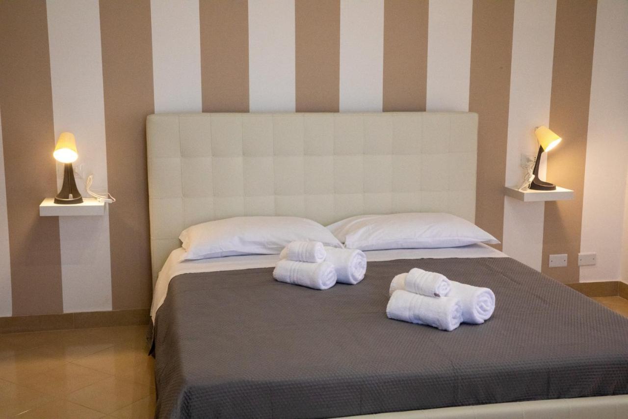 אבולה B&B Zio Luciano מראה חיצוני תמונה