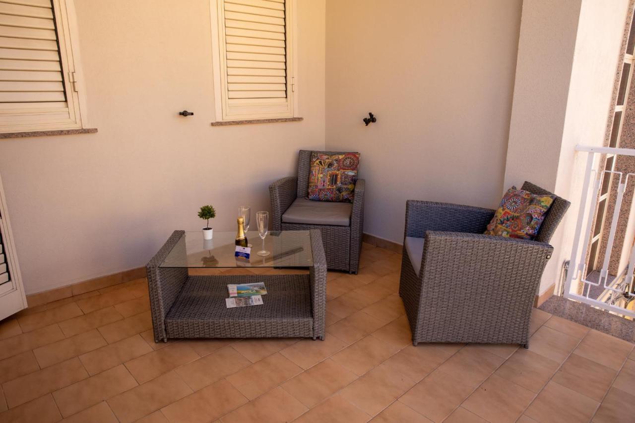 אבולה B&B Zio Luciano מראה חיצוני תמונה